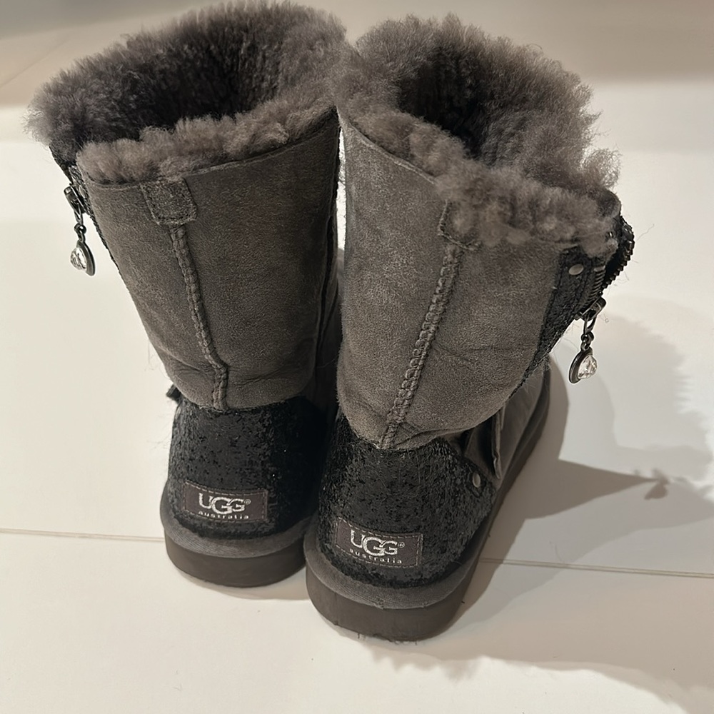 Ugg Boots View 4
